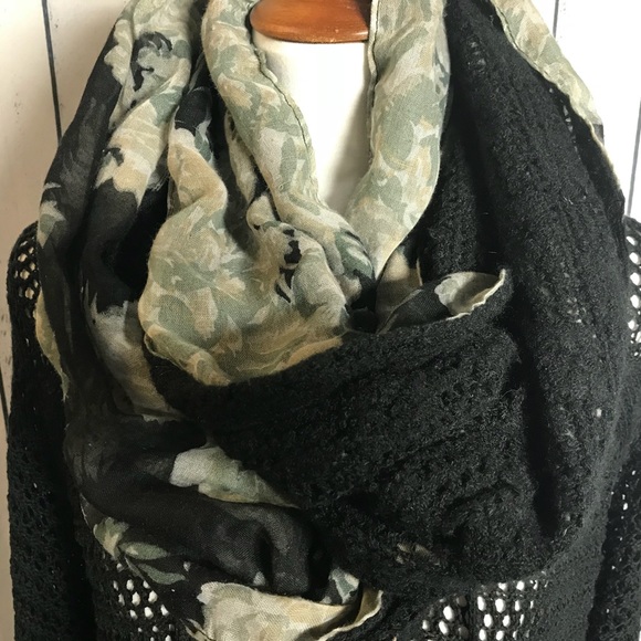 Accessories - VERY Cute Infinity Scarf